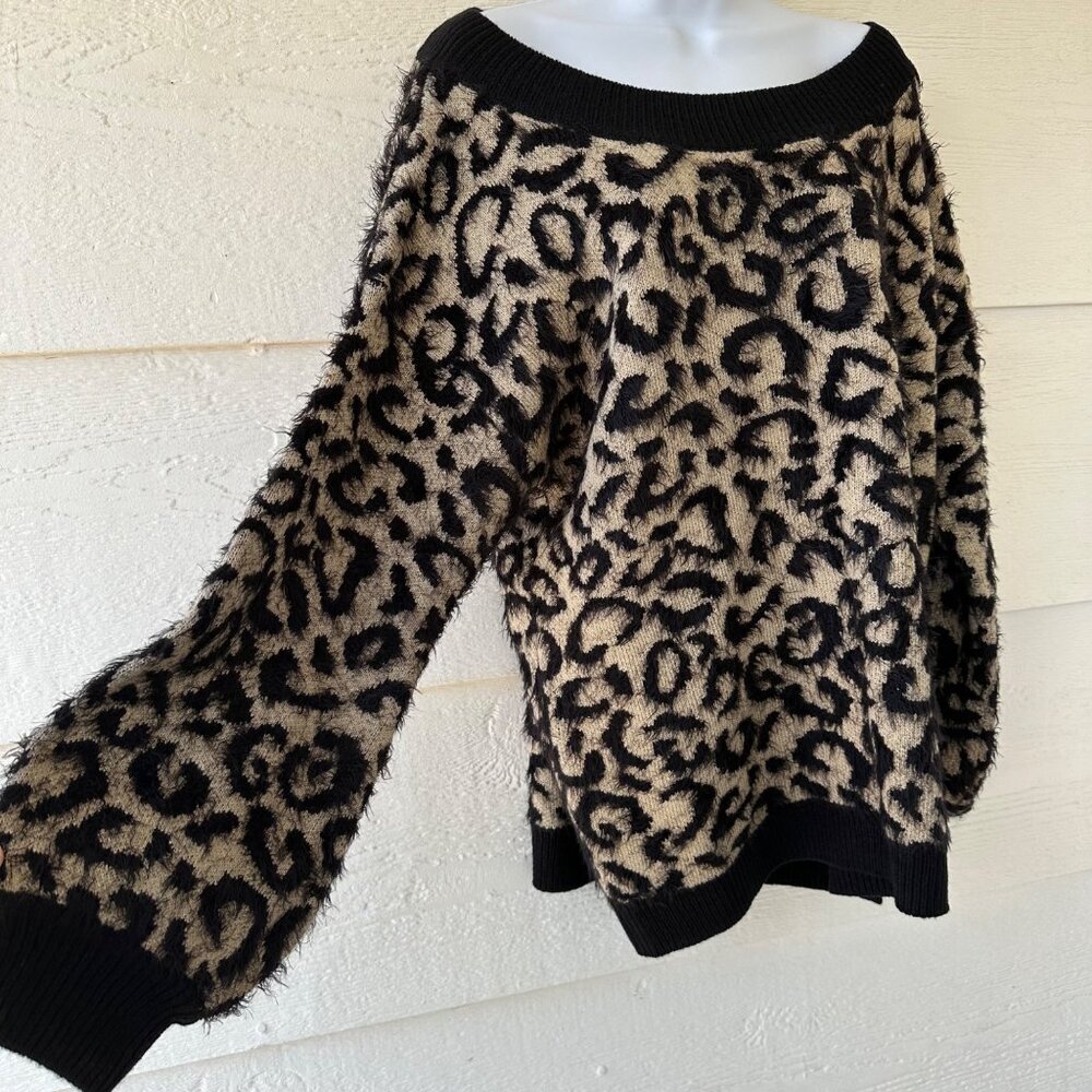 Marc New York Women’s XL Sweater SOFT Thick Fur Feel Long Sleeve Animal Print - Picture 3 of 11